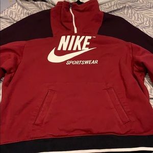 nike sweatshirt